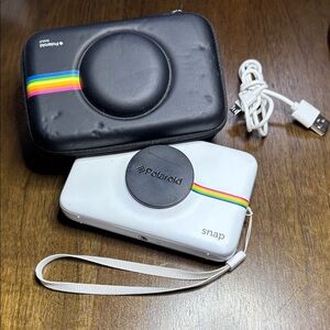 Polaroid Snap White Camera with Rainbow Stripe and Black Case